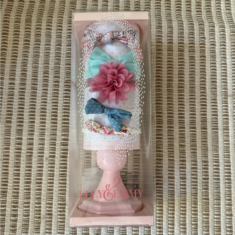 Elly and Emmy headband stand